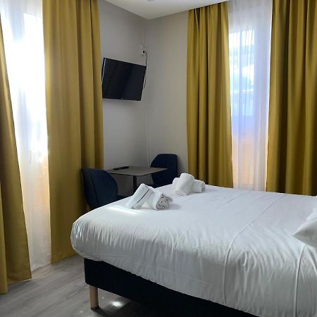 Hotel Le Cosy Riva Bella Ouistreham Exterior photo