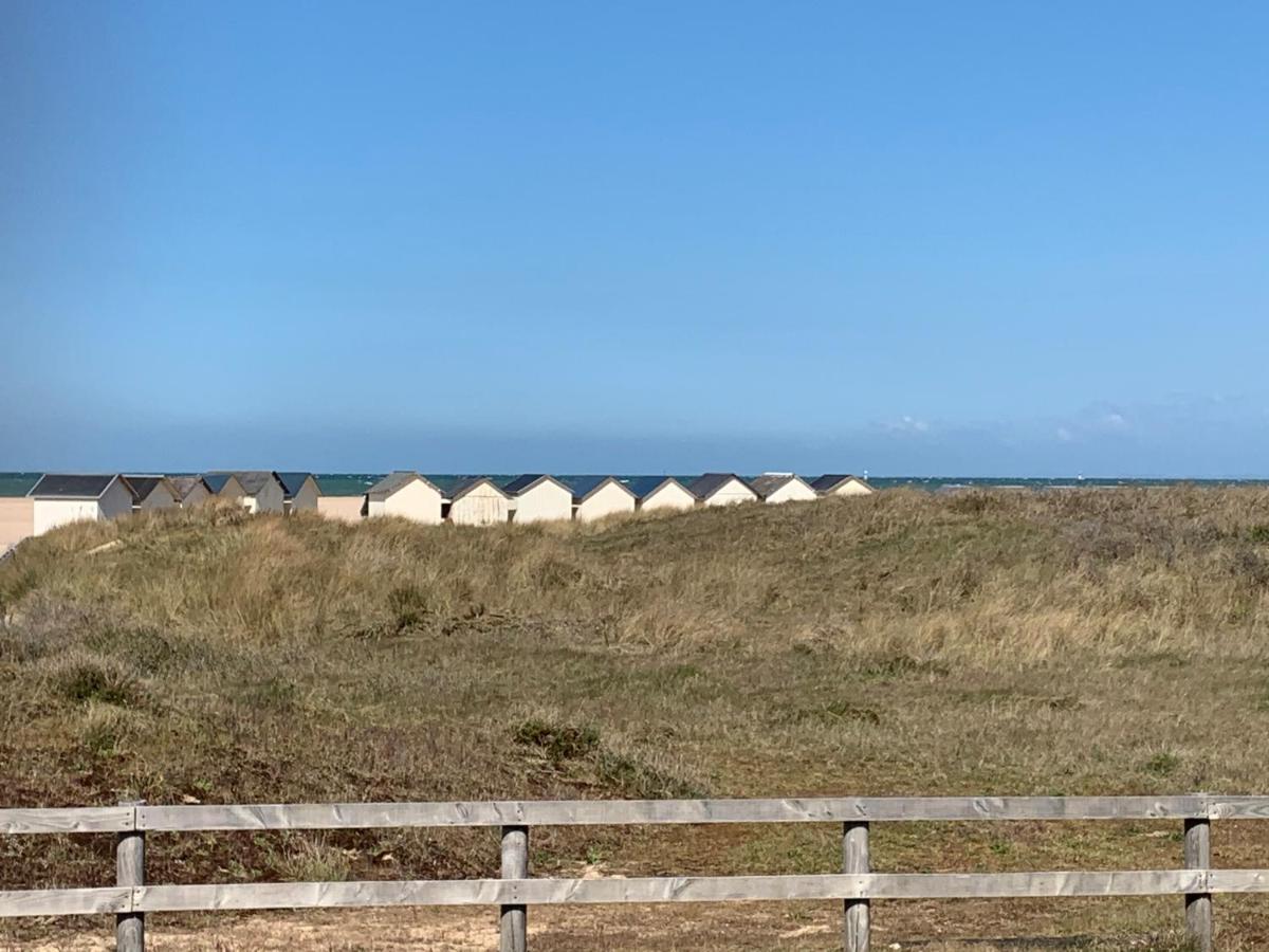 Hotel Le Cosy Riva Bella Ouistreham Exterior photo